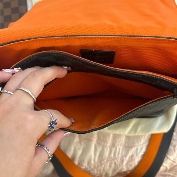 ❤️authentic lv - Picture 15 of 15